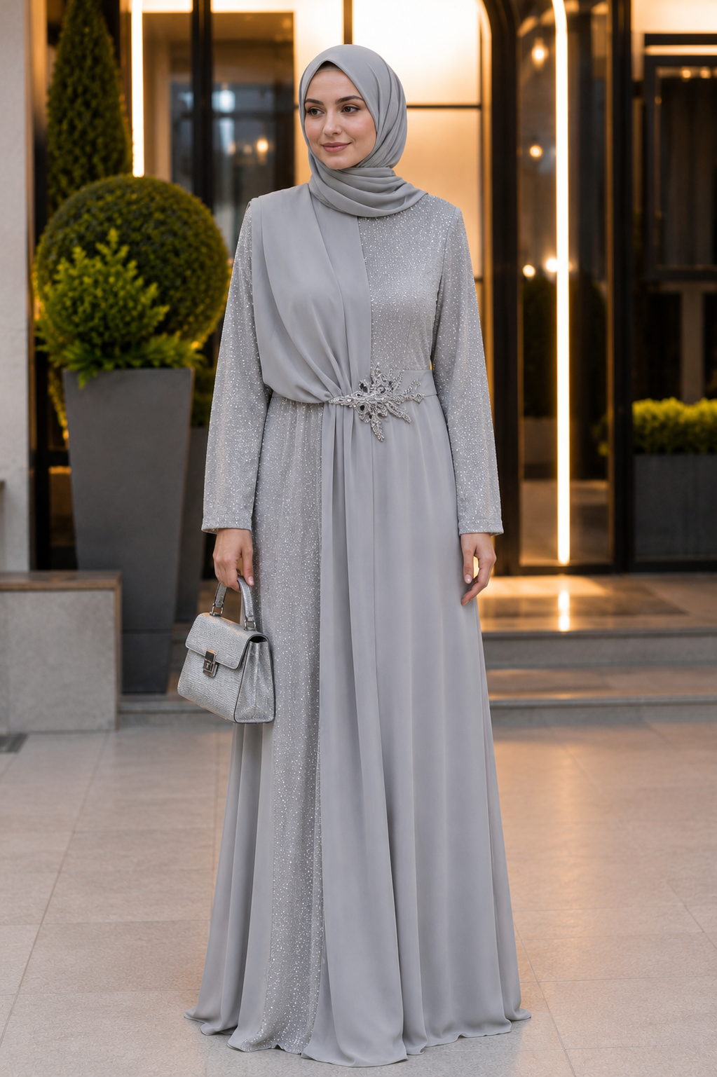 Sim Kumaşlı Drape Detaylı Abiye Gümüş